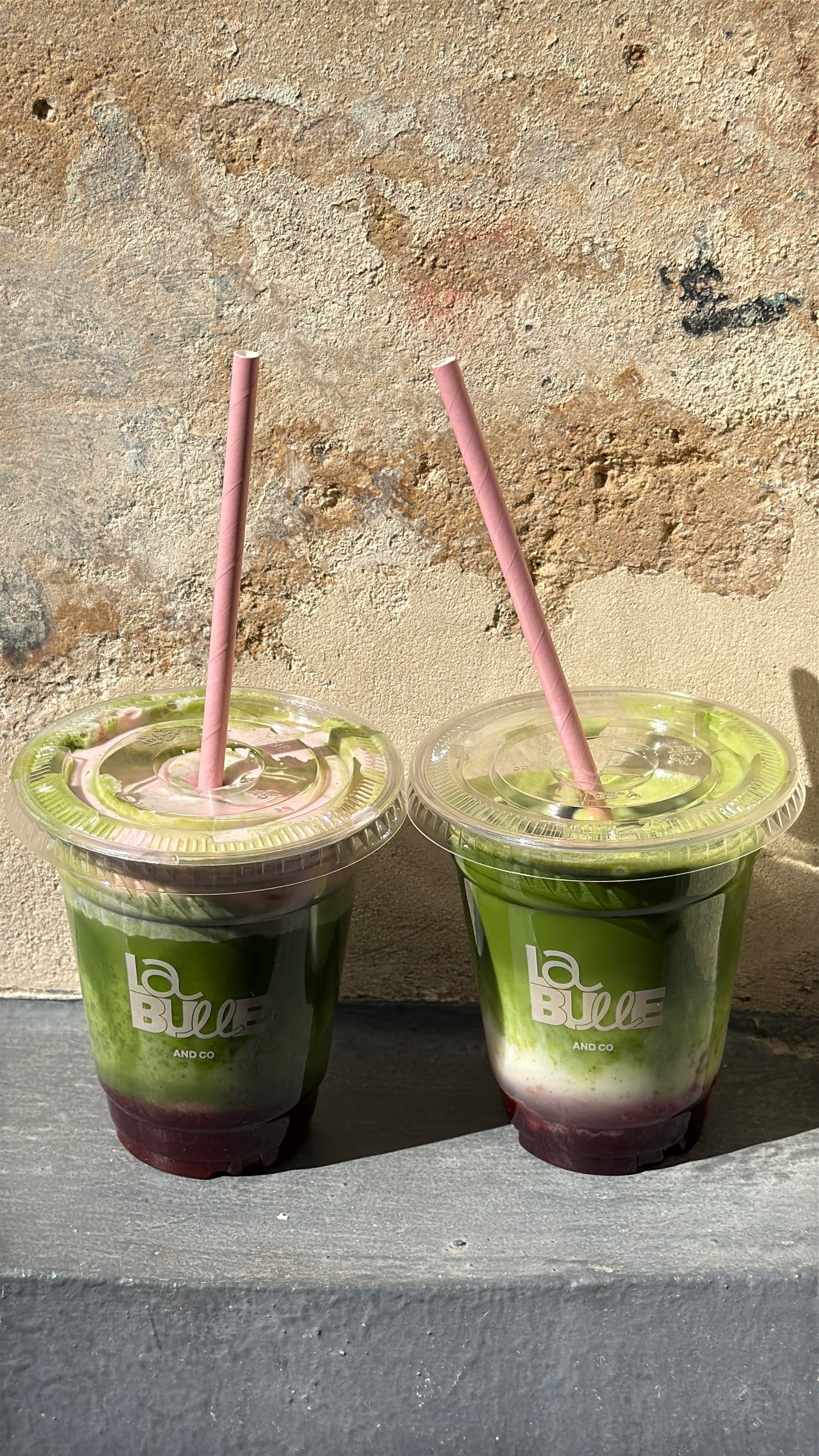 strawberry collagen matcha latte Paris 