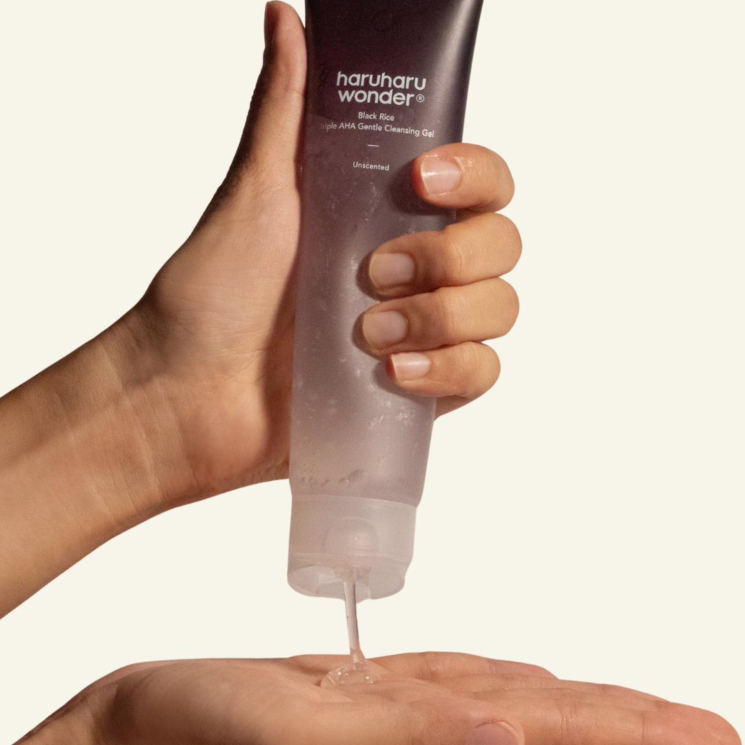 Black Triple AHA Gentle Cleansing Gel